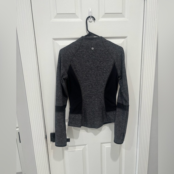 Lululemon reversible bliss jacket Women's Gray and Black Size:S - Picture 3 of 14